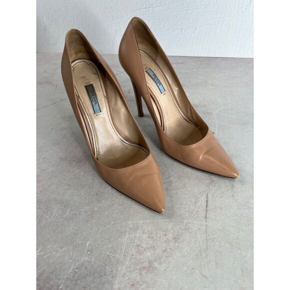 Prada‎ Womens Nude Leather Pointed Toe High Heels Sz 39 - Picture 2 of 15